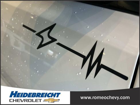 Used 2022 Chevrolet Bolt EUV LT w/ Convenience Package image 34