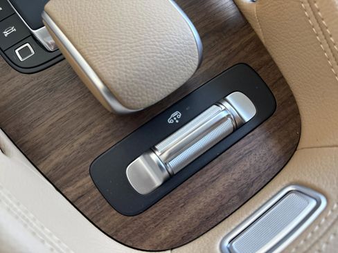 Certified 2026 Mercedes-Benz GLS 450 4MATIC image 58
