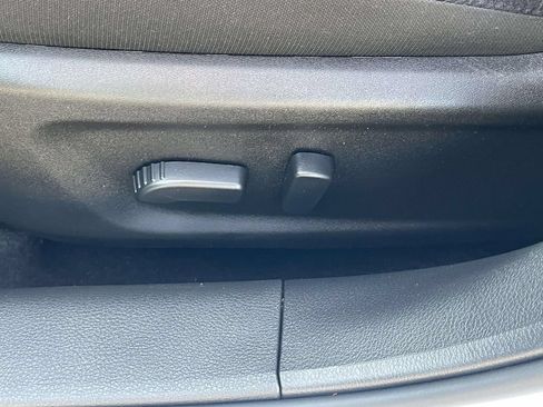 Used 2025 Nissan Altima 2.5 SV FWD image 17