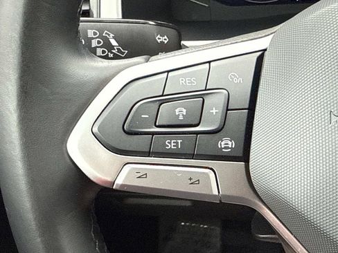 Used 2021 Volkswagen Atlas SEL Premium AWD/4WD image 22