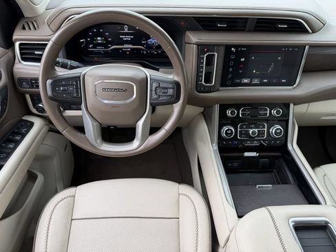 Used 2023 GMC Yukon Denali w/ Max Trailering Package AWD/4WD image 11