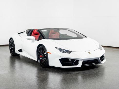 Used 2018 Lamborghini Huracan LP 580-2 image 5