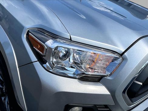 Used 2023 Toyota Tacoma SR5 w/ Technology Package RWD image 28
