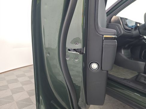Used 2024 Rivian R1S Adventure AWD/4WD image 30