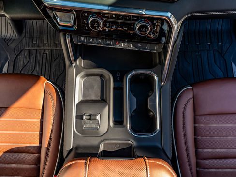 Used 2026 GMC Sierra 2500 Denali Ultimate w/ Max Trailering Package image 29