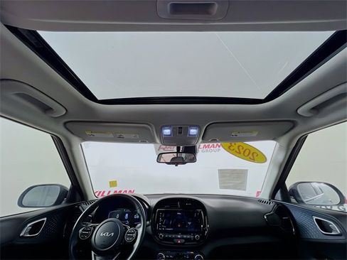 Used 2023 Kia Soul EX image 26