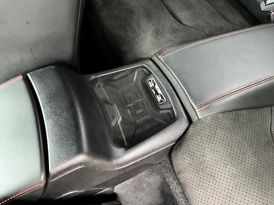 Used 2021 Chevrolet Camaro ZL1 RWD image 28