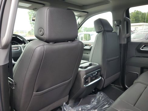 New 2026 GMC Sierra 1500 SLT w/ SLT Convenience Package image 12