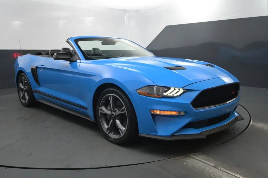 Used 2022 Ford Mustang GT Premium w/ Equipment Group 401A RWD image 7