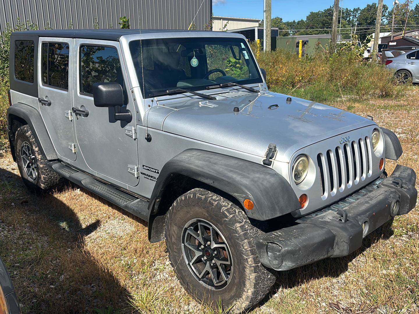 Used 2010 Jeep Wrangler Unlimited Sport AWD/4WD image 2