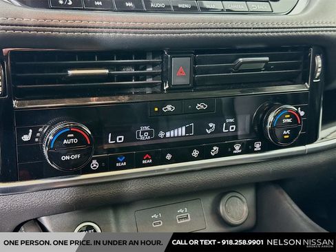 Certified 2023 Nissan Rogue SL w/ SL Premium Package FWD image 16
