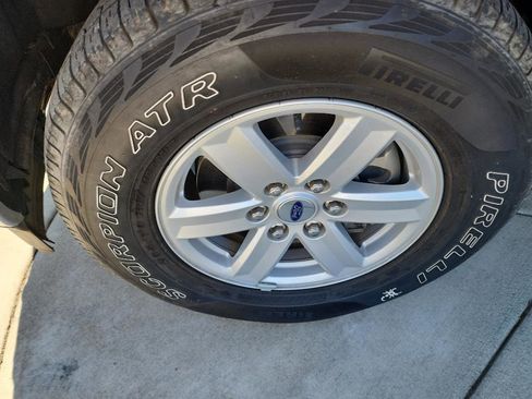 Used 2021 Ford F150 XLT image 10