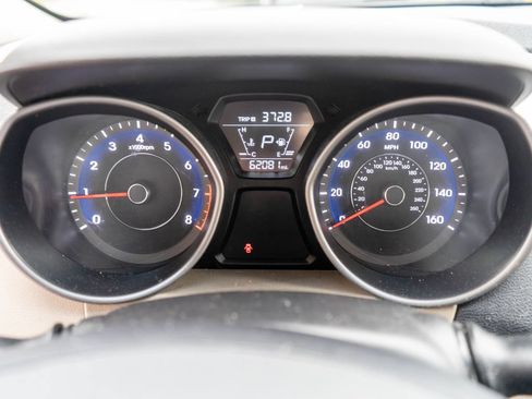 Used 2016 Hyundai Elantra Value Edition FWD image 19