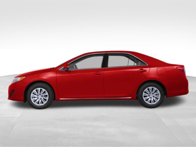 Used 2012 Toyota Camry XLE FWD image 3