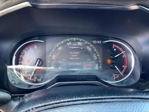 Used 2023 Toyota RAV4 XLE image 26