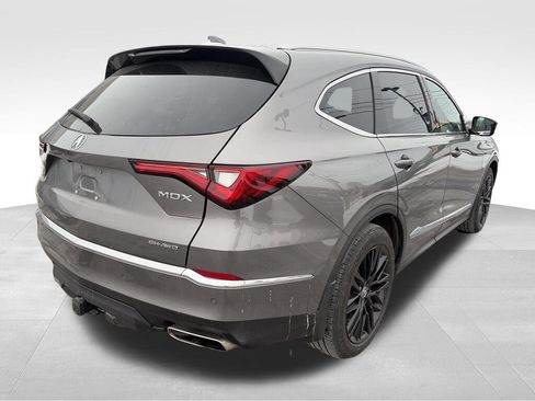 Used 2023 Acura MDX SH-AWD w/ Advance Package image 4