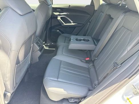 Certified 2025 Audi Q5 Premium Plus w/ Premium Plus AWD/4WD image 12
