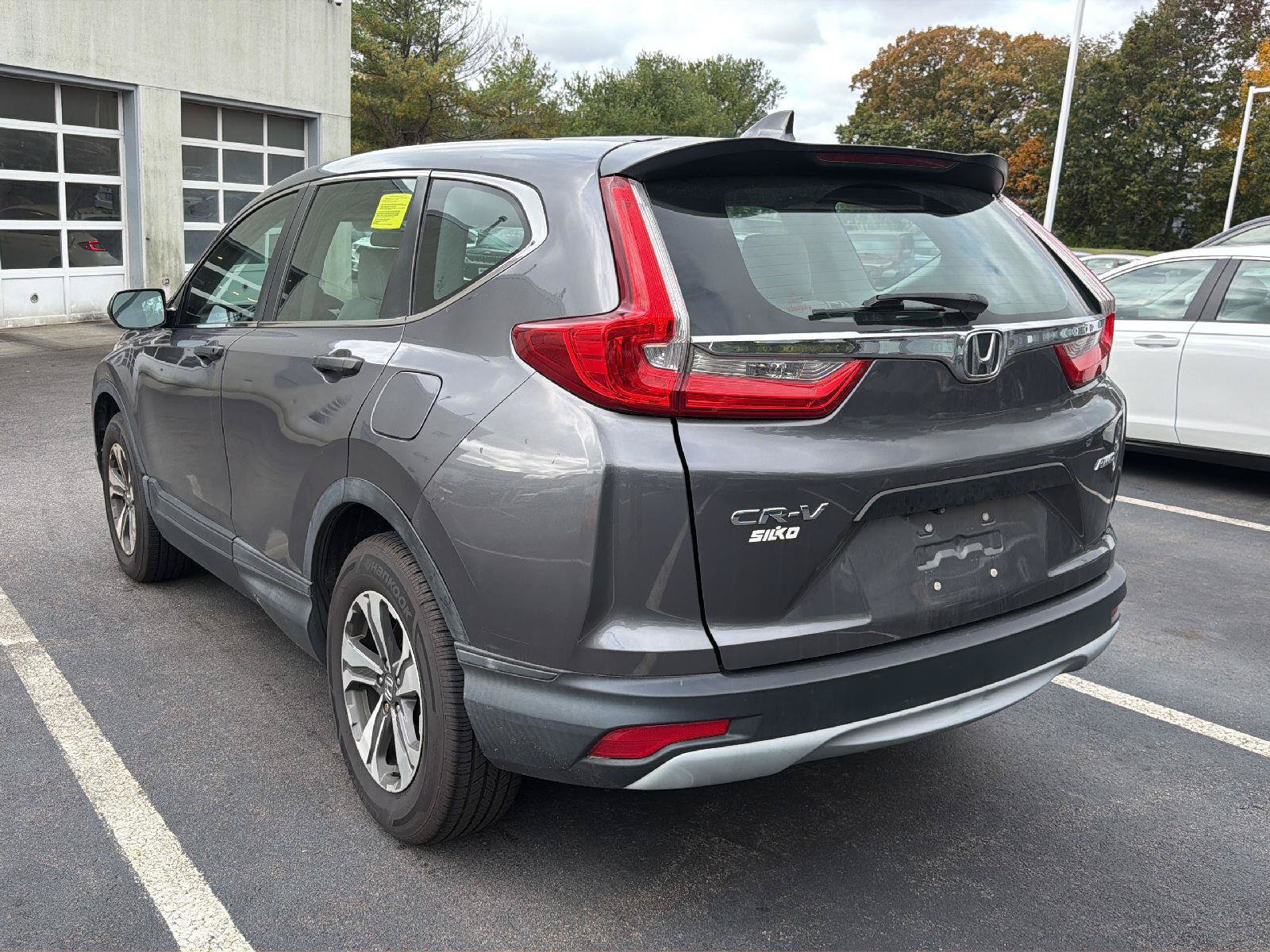 Used 2017 Honda CR-V LX image 4