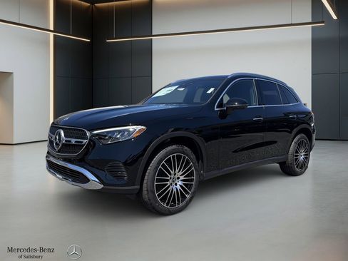 New 2026 Mercedes-Benz GLC 300 4MATIC image 1