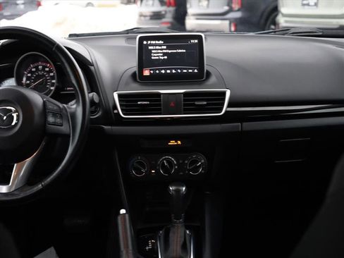 Used 2015 MAZDA MAZDA3 i Touring image 10
