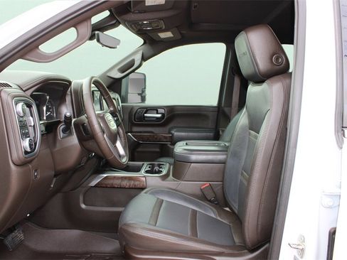 Used 2020 GMC Sierra 3500 Denali w/ Denali Ultimate Package image 16