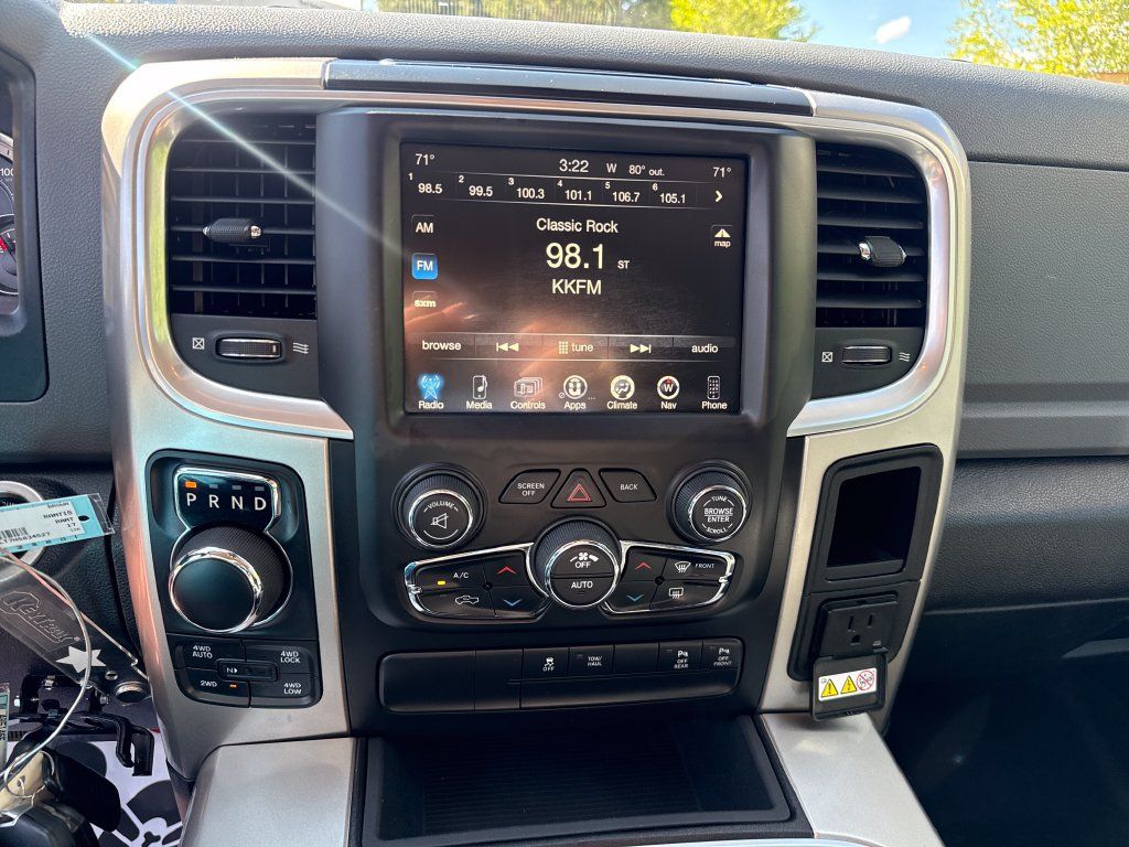 Used 2017 RAM 1500 Big Horn AWD/4WD image 16