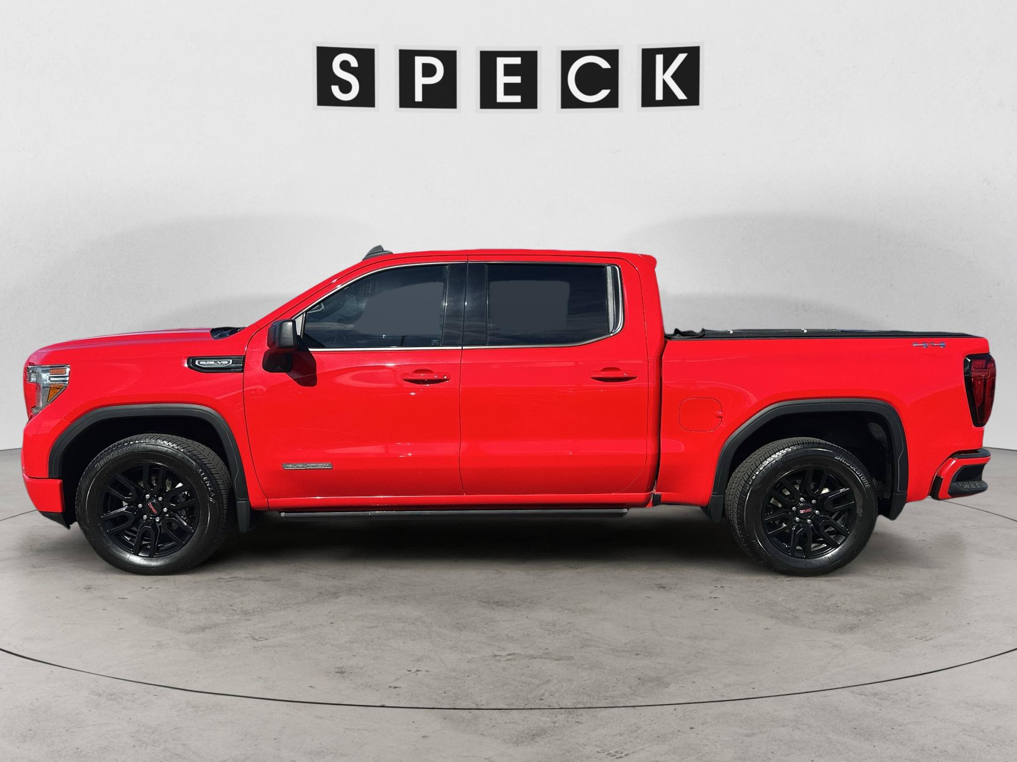 Used 2020 GMC Sierra 1500 Elevation w/ Elevation Value Package AWD/4WD image 2