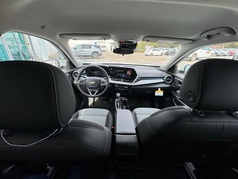 New 2026 Chevrolet Trax LT w/ Driver Confidence Package image 25