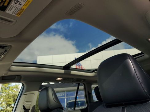 Used 2024 Toyota Grand Highlander XLE image 11