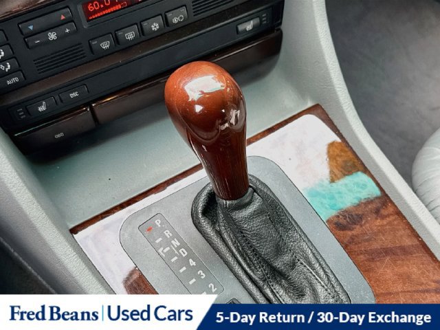 Used 2000 BMW 740i RWD image 18