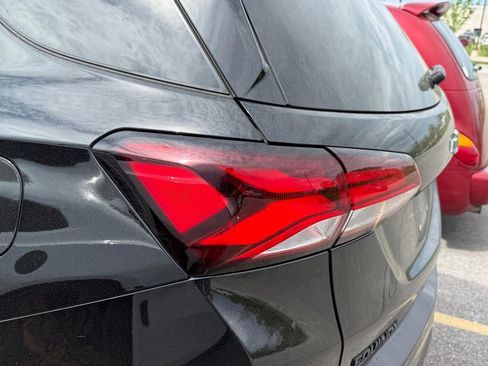 Used 2022 Chevrolet Equinox RS w/ RS Leather Package image 12