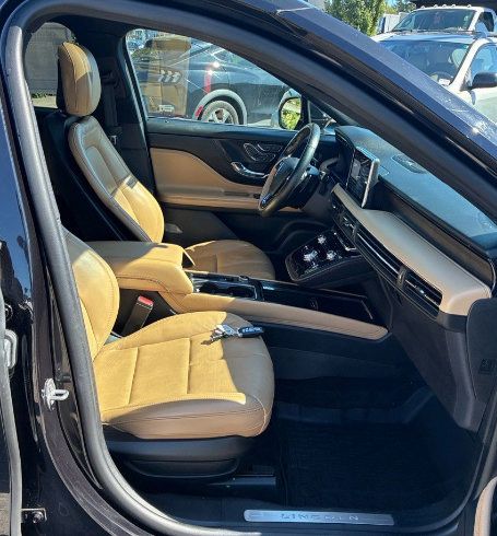 Used 2020 Lincoln Corsair Reserve w/ Elements Package AWD/4WD image 7