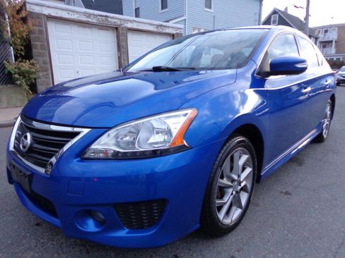 Used 2015 Nissan Sentra SR w/ Navigation Package image 7