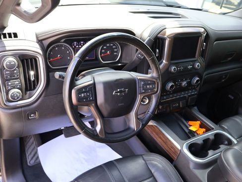 Certified 2023 Chevrolet Silverado 3500 High Country AWD/4WD image 25