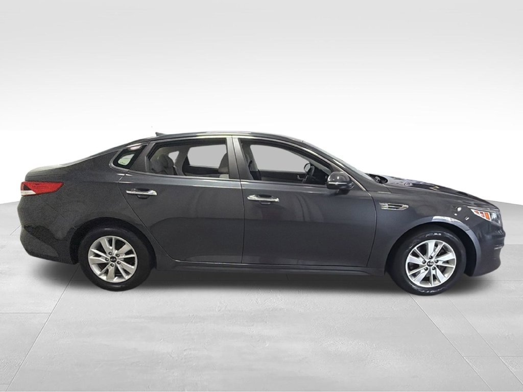 Used 2017 Kia Optima LX FWD image 6