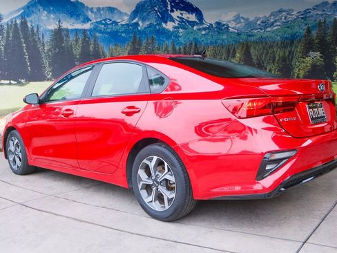 Used 2020 Kia Forte LXS image 4
