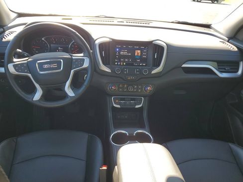 Used 2024 GMC Terrain SLT w/ LPO, Floor Liner Package AWD/4WD image 11