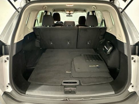 Used 2023 Nissan Rogue SV AWD/4WD image 29