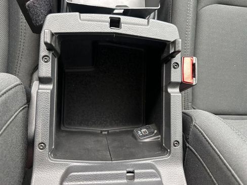 Used 2021 Jeep Wrangler Unlimited Sport AWD/4WD image 34