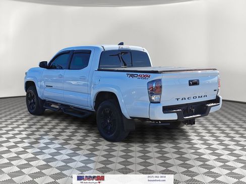 Used 2023 Toyota Tacoma TRD Sport w/ Black Out Package (TMS) image 3