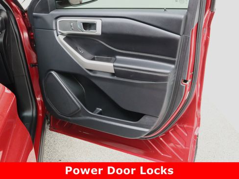 Used 2021 Ford Explorer XLT w/ Equipment Group 202A image 38