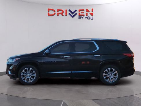 Used 2018 Chevrolet Traverse Premier w/ Driver Confidence II Package image 2