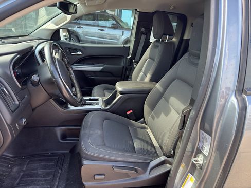 Used 2021 Chevrolet Colorado LT w/ Fleet Safety Package RWD image 4