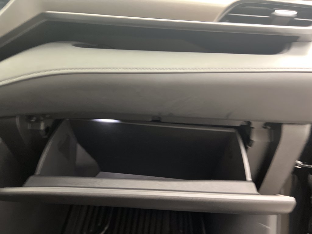 Used 2025 Toyota Highlander XLE FWD image 37