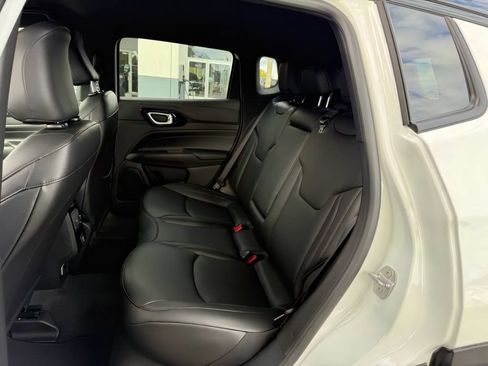 New 2026 Jeep Compass Limited AWD/4WD image 16