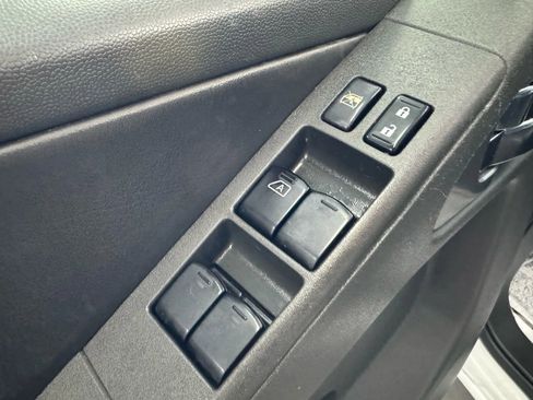 Used 2012 Nissan Frontier PRO-4X w/ Pro-4x Luxury Pkg image 19