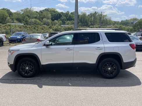 Used 2018 GMC Acadia SLT FWD image 4