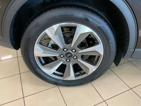 Used 2025 Ford Escape Platinum AWD/4WD image 8