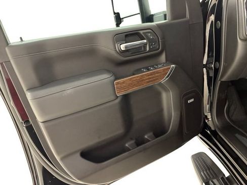 Used 2023 Chevrolet Silverado 2500 High Country w/ Z71 Off-Road Package AWD/4WD image 13