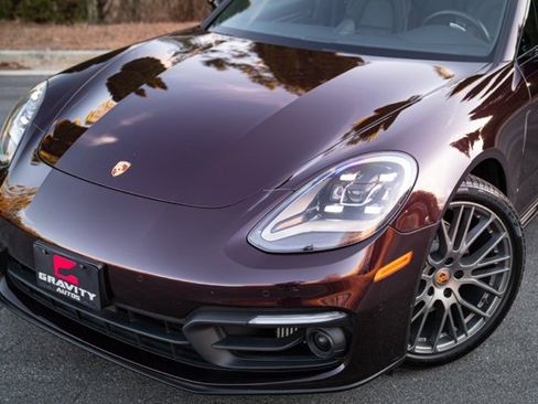 Used 2023 Porsche Panamera 4 Platinum Edition image 2